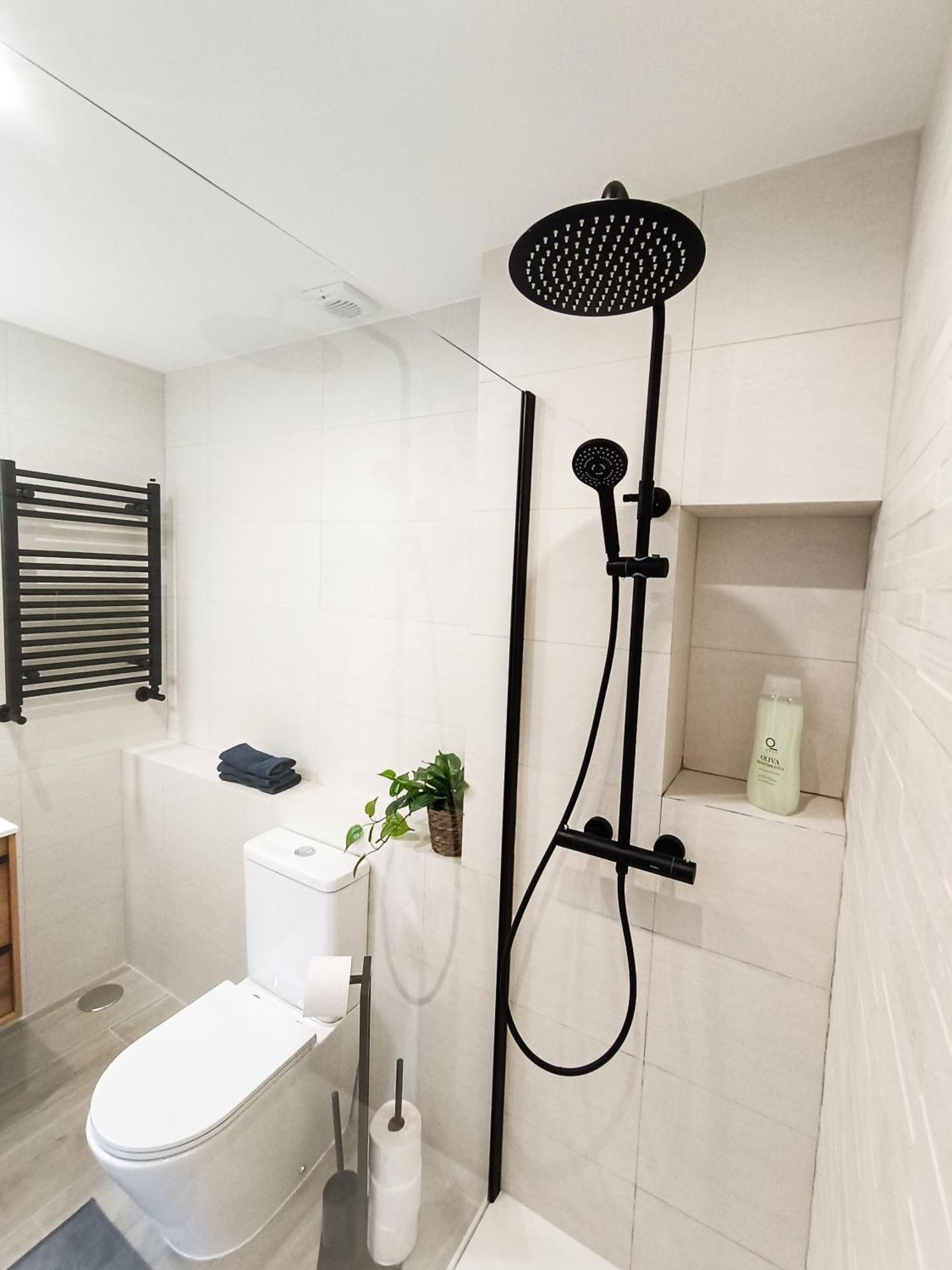 Madrid Private Rooms - Ferrer Luaran gambar